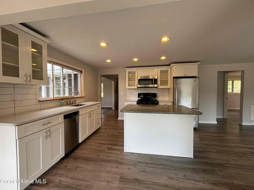 118 Walsh Way Sandpoint ID 83864