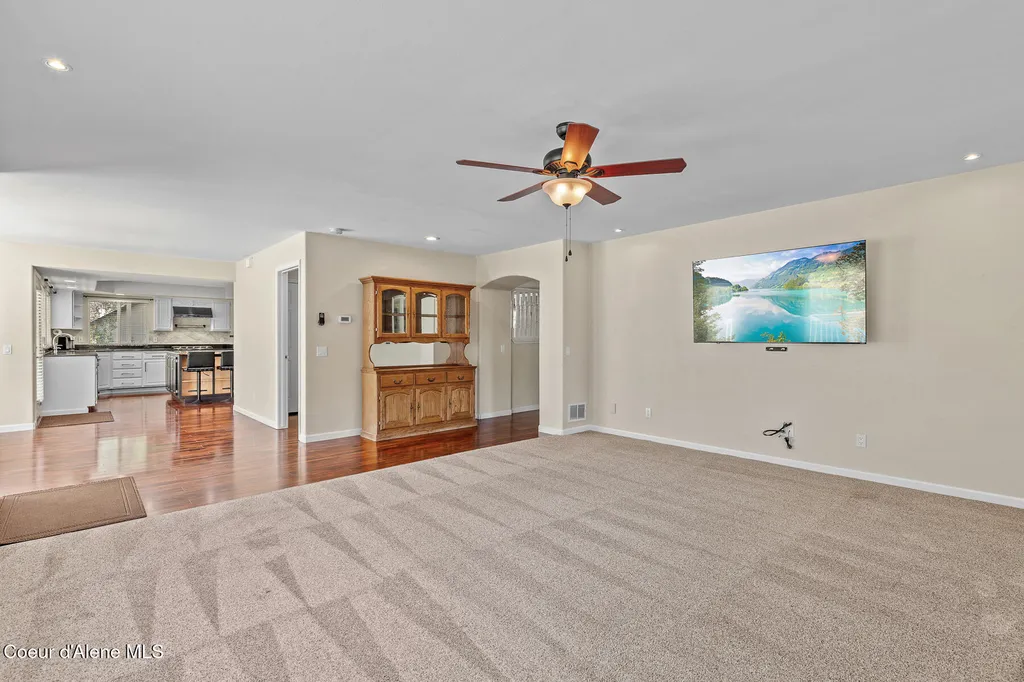 2760 N White Pines Drive Coeur D'alene ID 83815