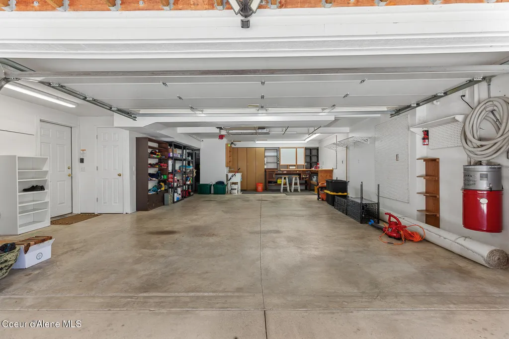 2760 N White Pines Drive Coeur D'alene ID 83815