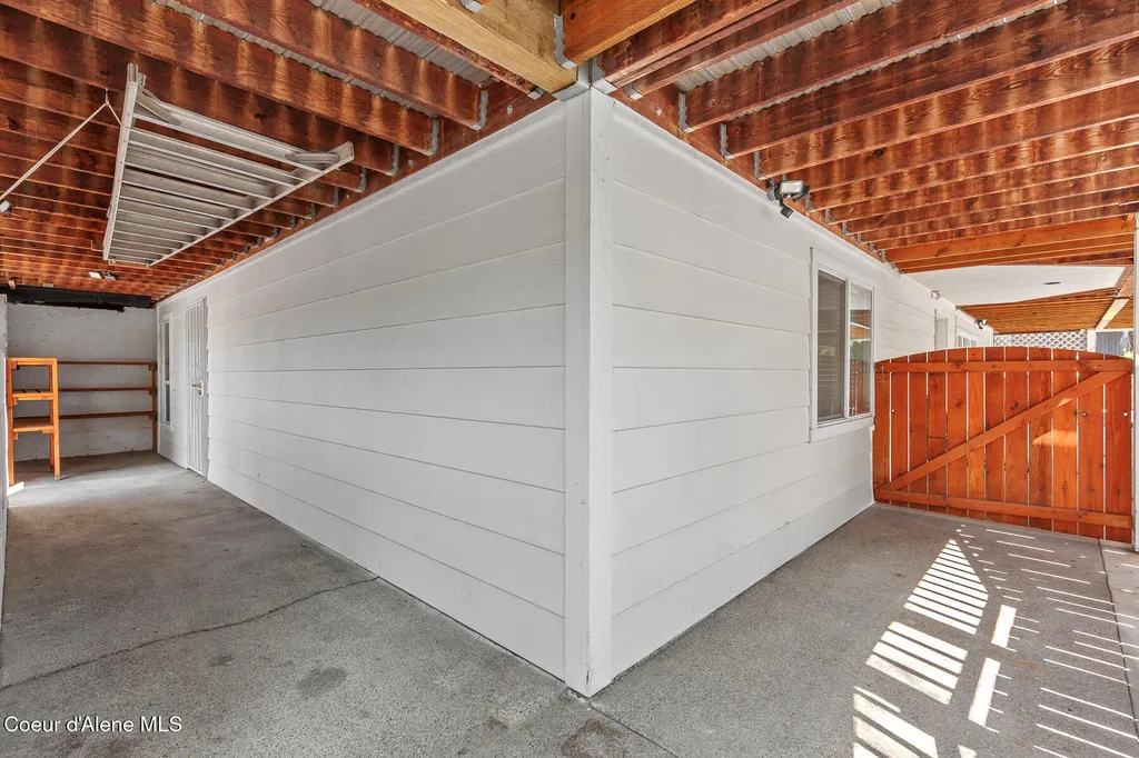 2760 N White Pines Drive Coeur D'alene ID 83815