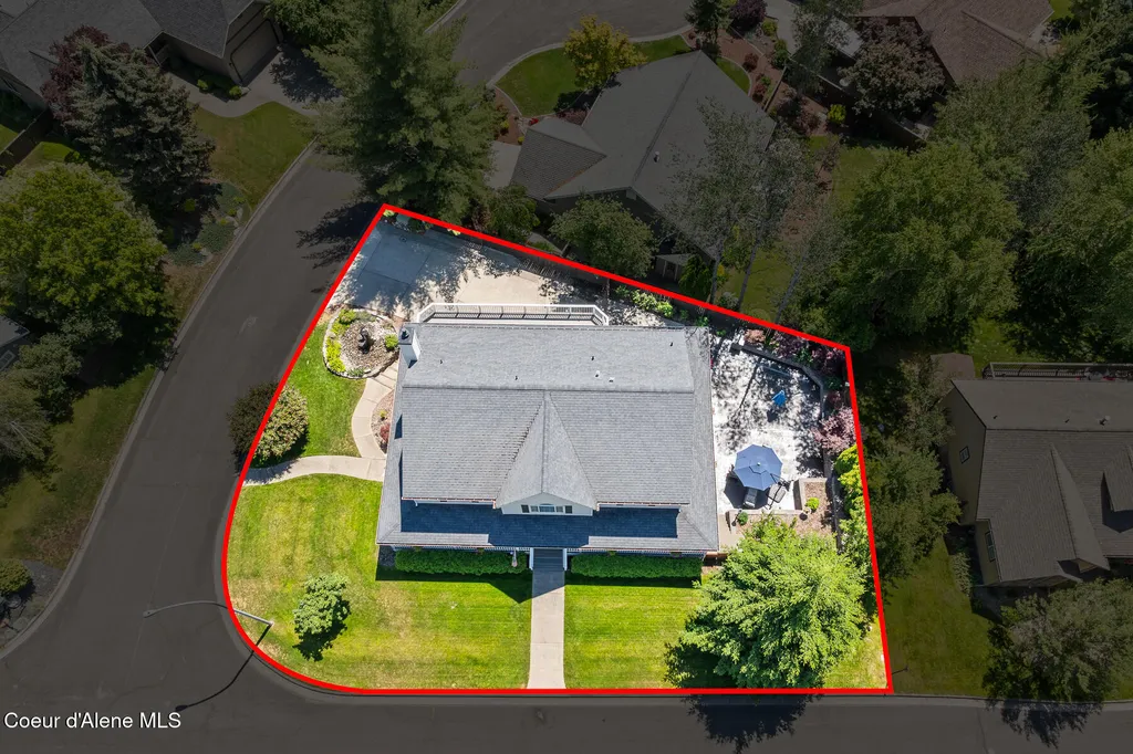 2760 N White Pines Drive Coeur D'alene ID 83815