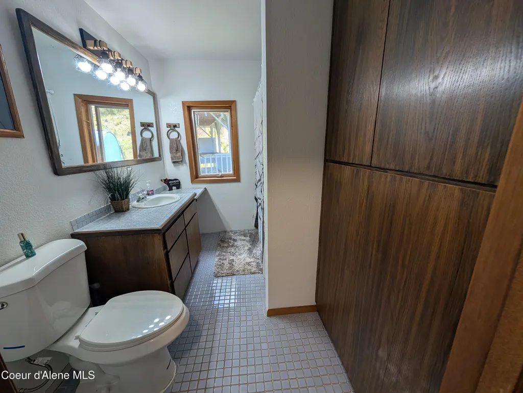 3115 Cherry Creek Road St. Maries ID 83861