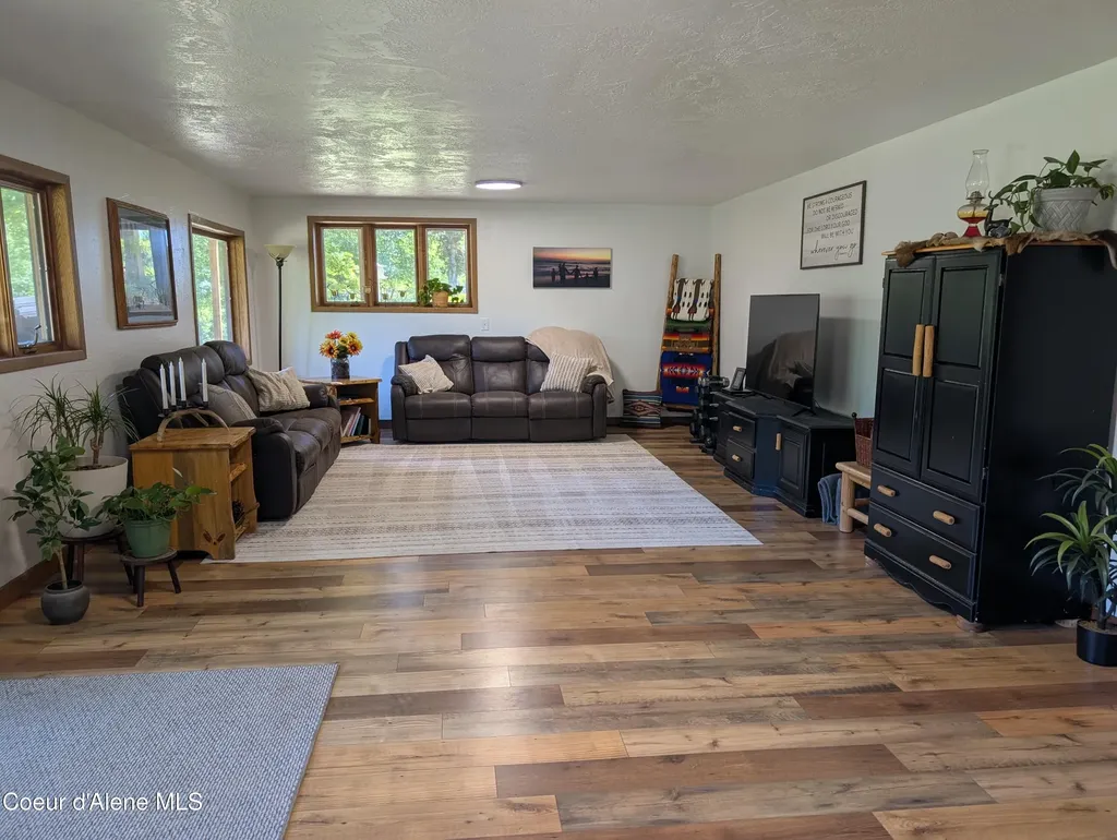 3115 Cherry Creek Road St. Maries ID 83861