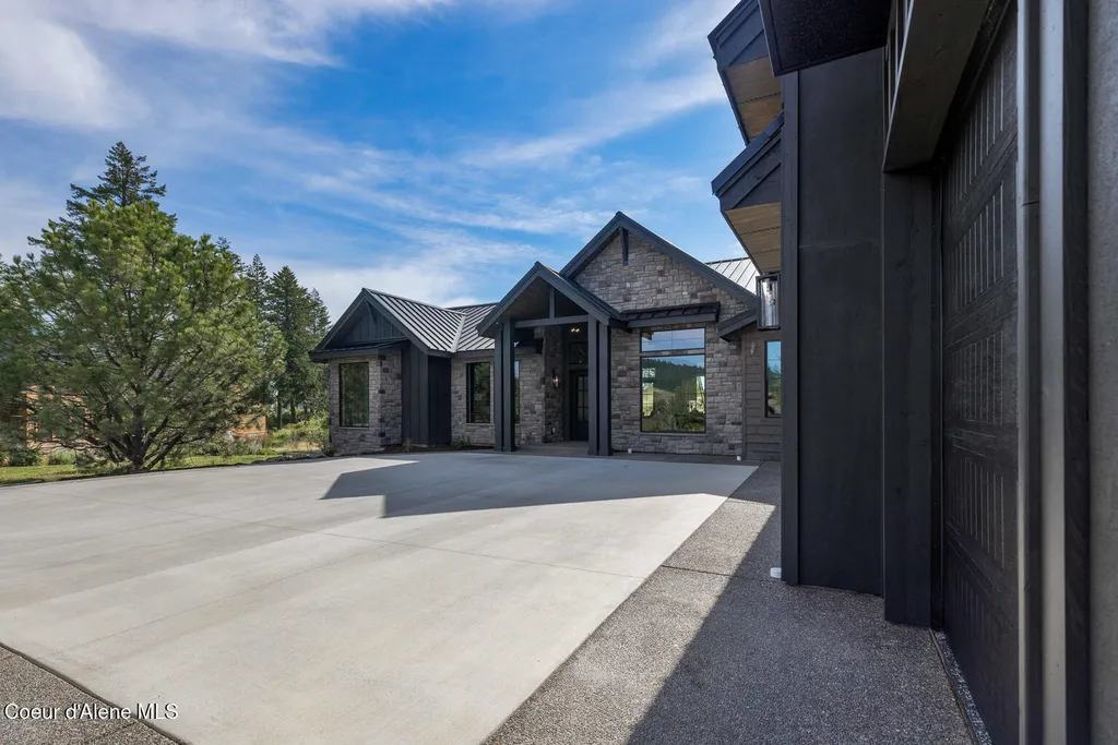16780 S Gypsum Court Coeur D'alene ID 83814