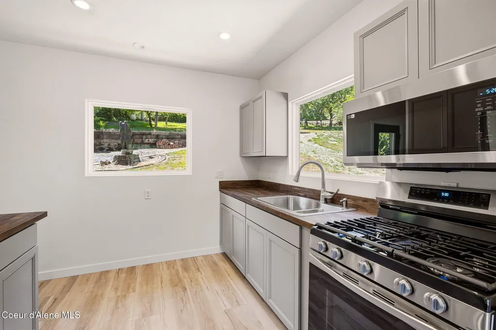 62766 S Powderhorn Bay Road Harrison ID 83833
