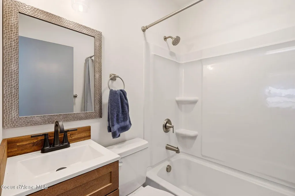 62766 S Powderhorn Bay Road Harrison ID 83833