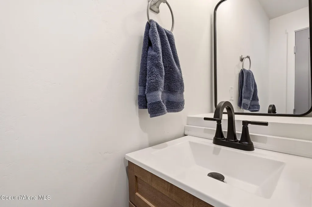 62766 S Powderhorn Bay Road Harrison ID 83833