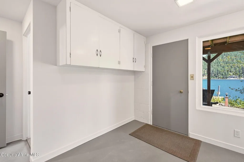 62766 S Powderhorn Bay Road Harrison ID 83833