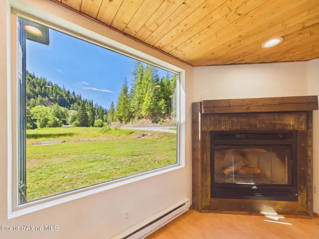 9848 S Fern Creek Road Cataldo ID 83810