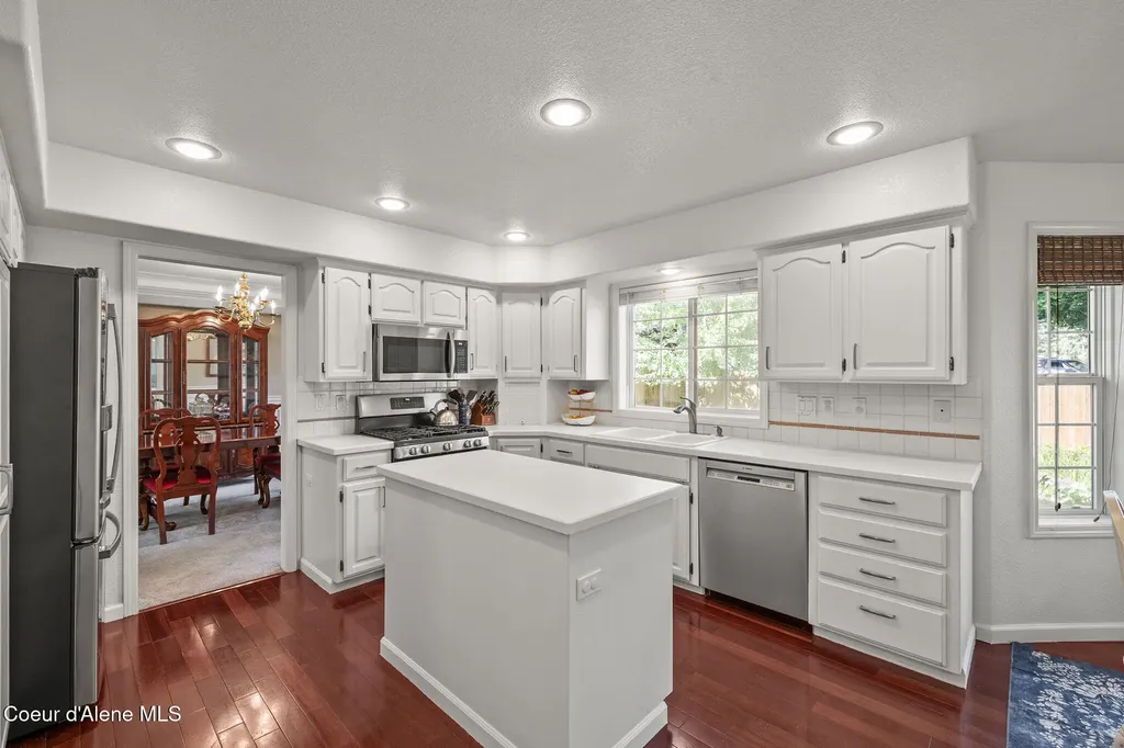 5168 E River Place Post Falls ID 83854