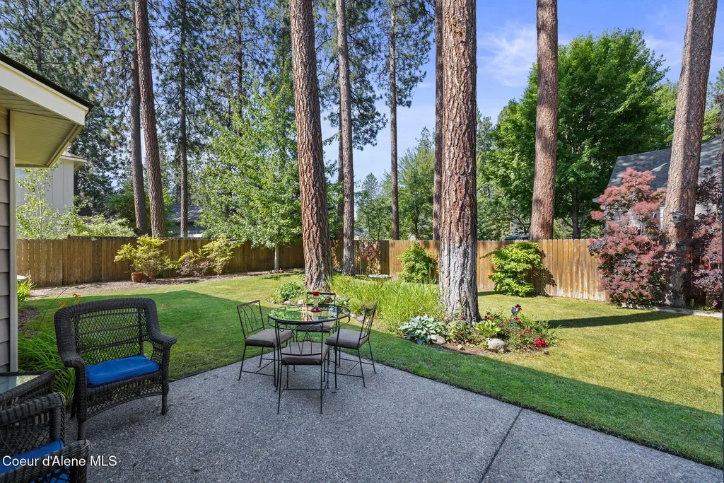5168 E River Place Post Falls ID 83854