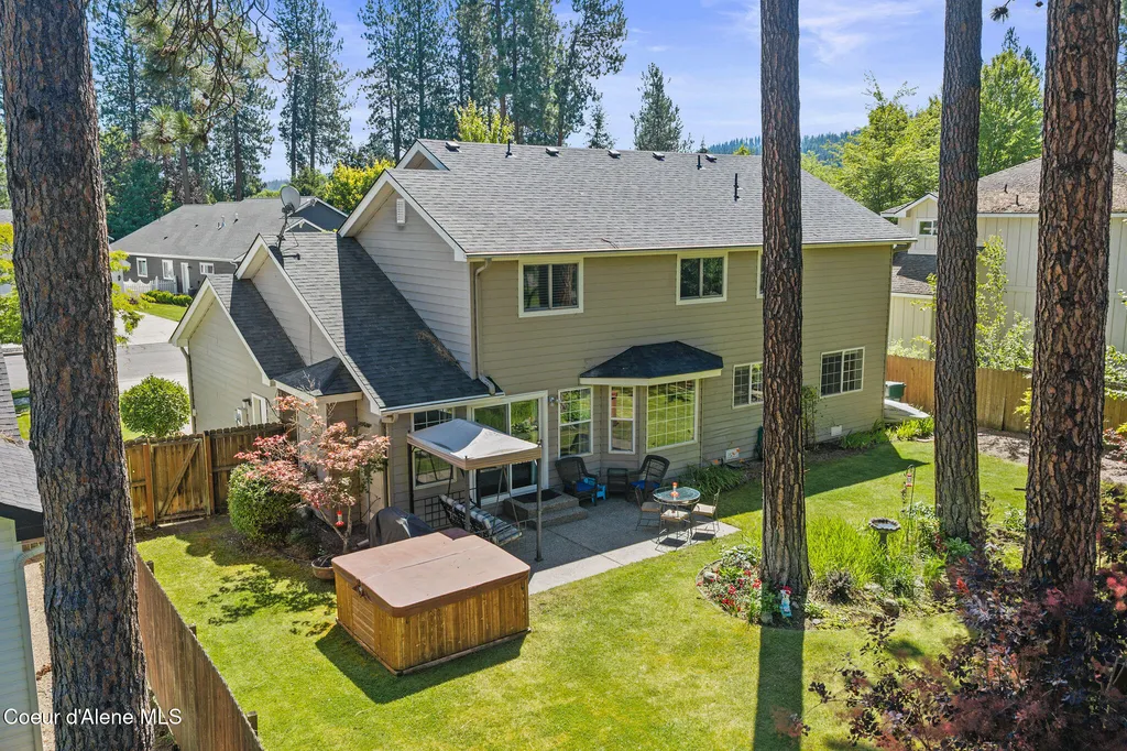 5168 E River Place Post Falls ID 83854