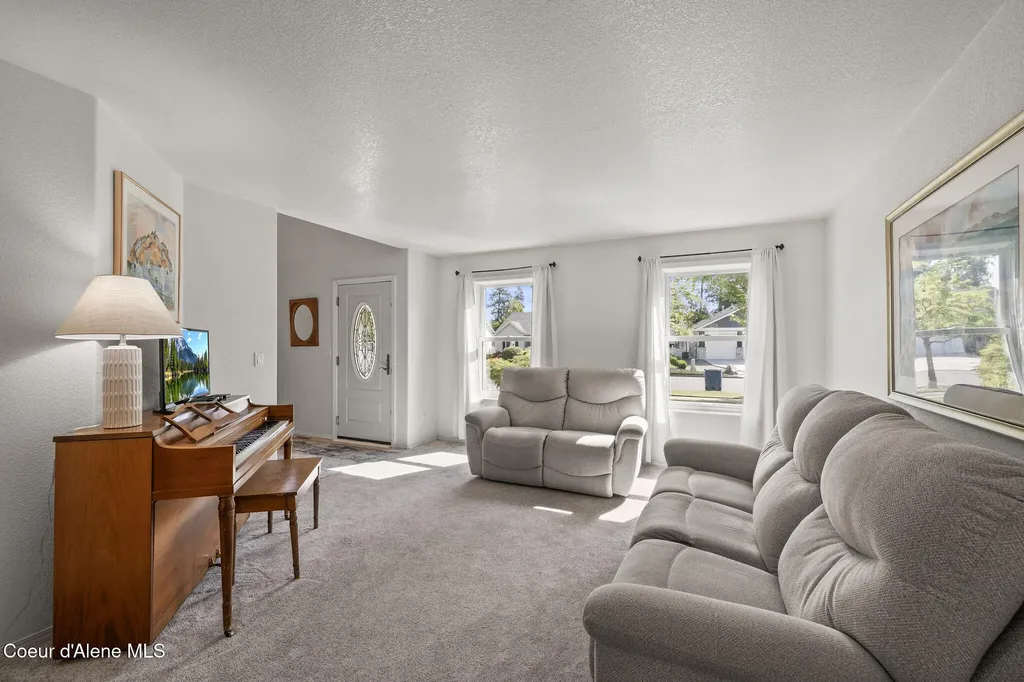 5168 E River Place Post Falls ID 83854