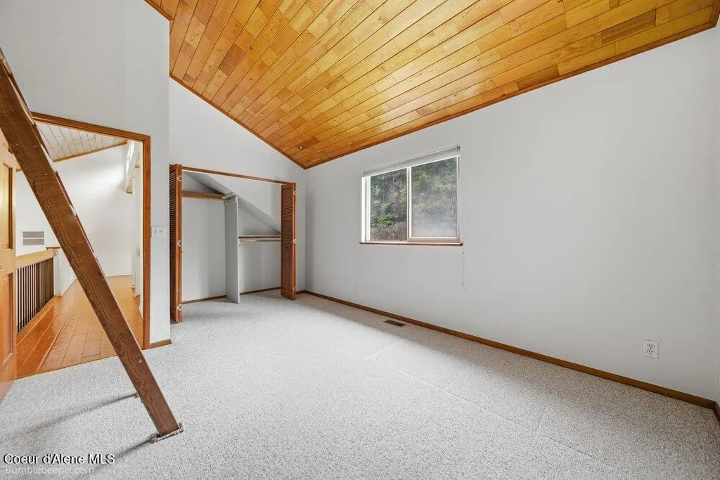7722 W Clemetson Road Coeur D'alene ID 83814