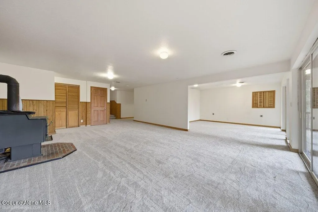 7722 W Clemetson Road Coeur D'alene ID 83814