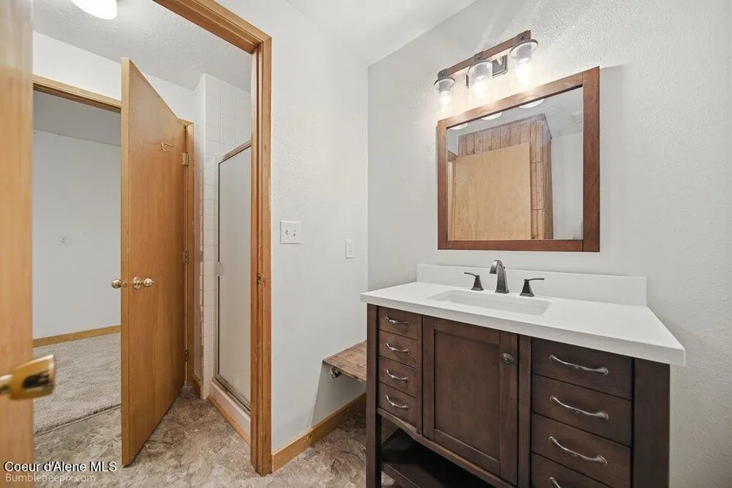 7722 W Clemetson Road Coeur D'alene ID 83814