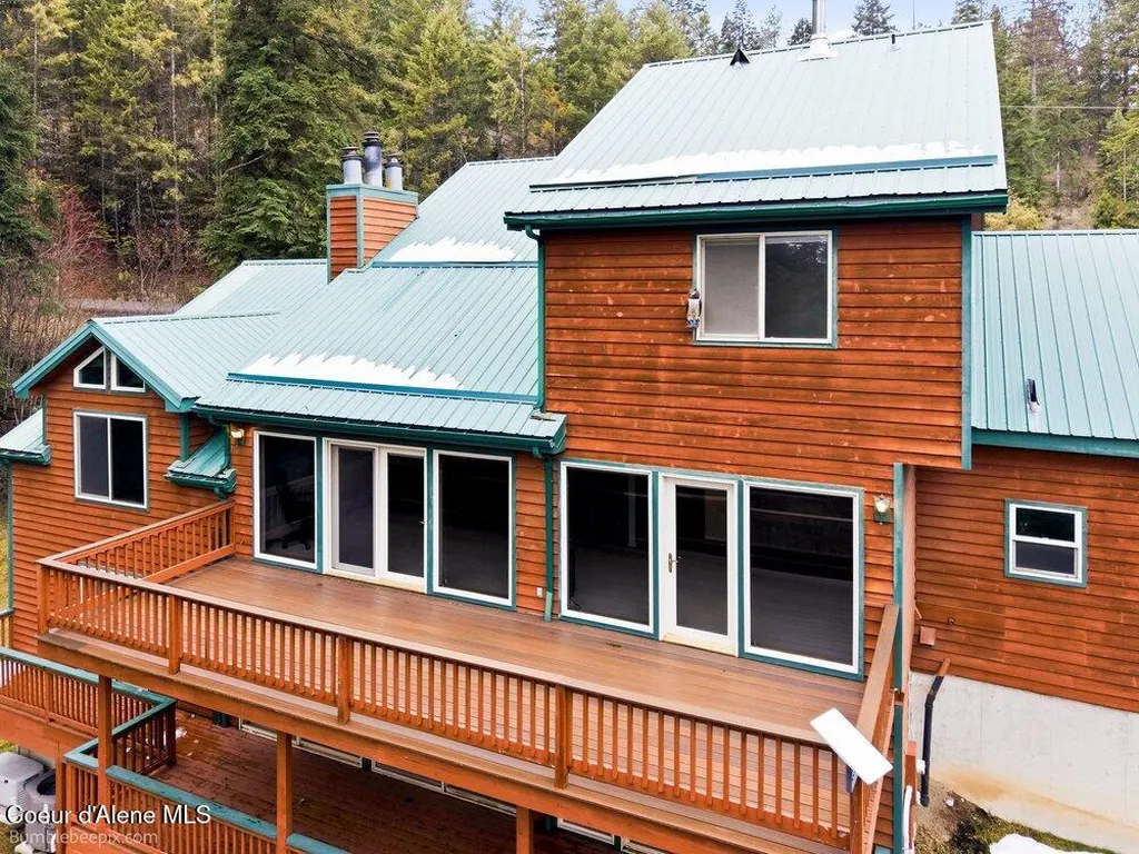 7722 W Clemetson Road Coeur D'alene ID 83814