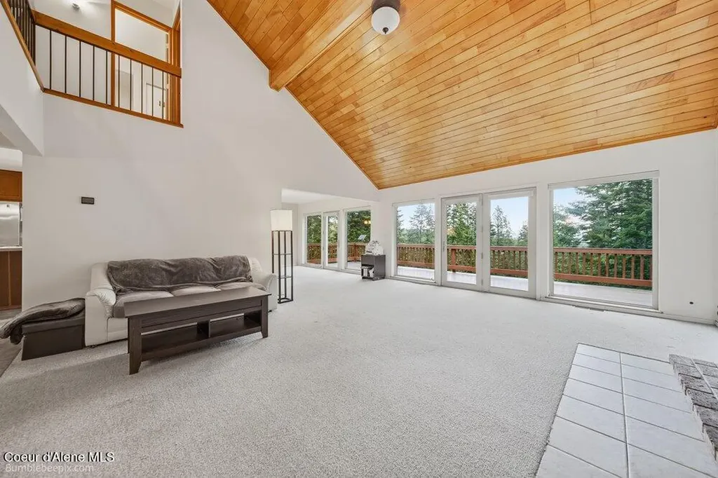 7722 W Clemetson Road Coeur D'alene ID 83814
