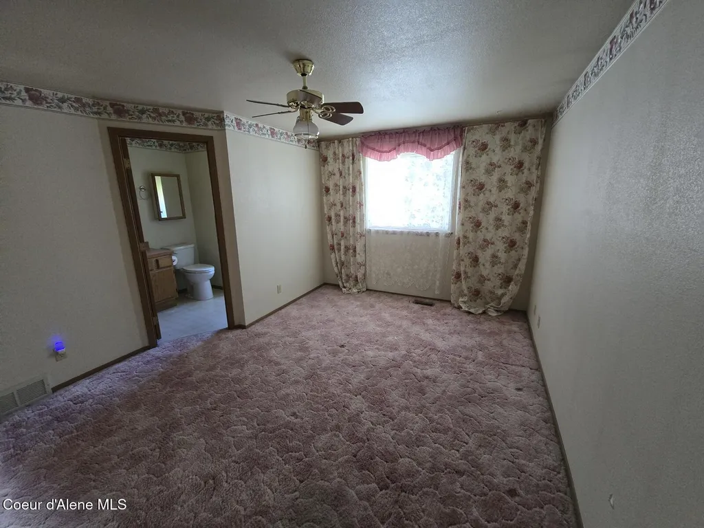 1612 E Plaza Drive Post Falls ID 83854