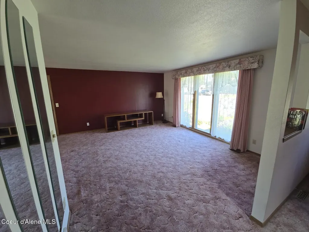 1612 E Plaza Drive Post Falls ID 83854