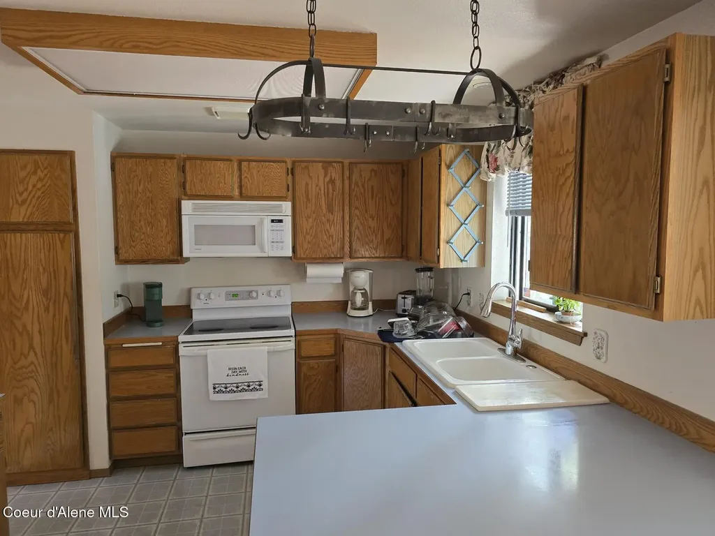 1612 E Plaza Drive Post Falls ID 83854