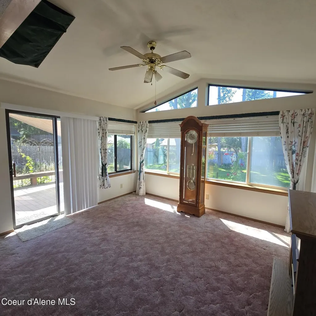 1612 E Plaza Drive Post Falls ID 83854