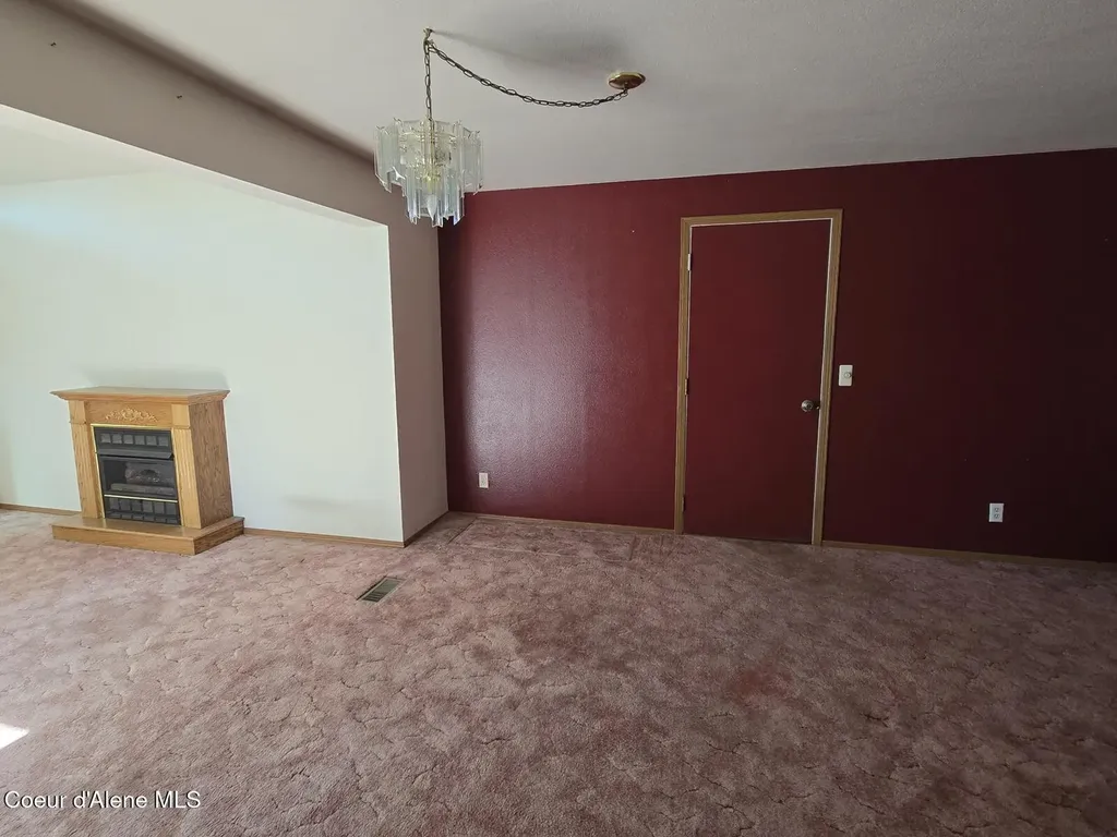 1612 E Plaza Drive Post Falls ID 83854