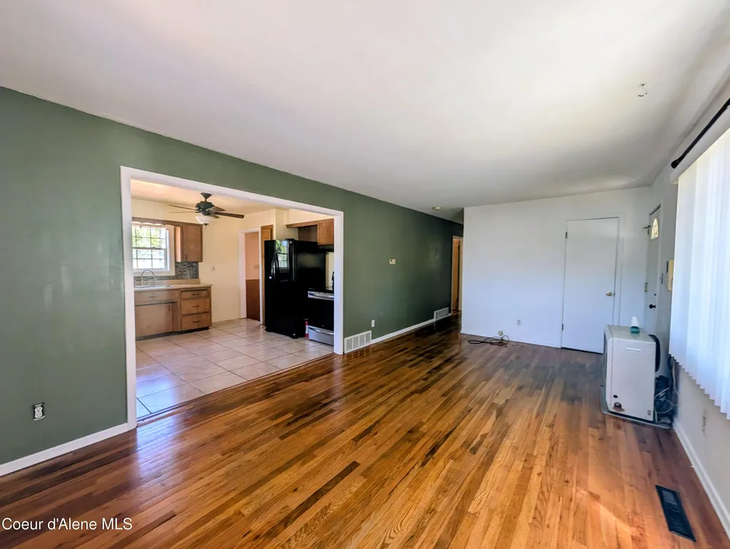 1032 S 3rd Street St. Maries ID 83861