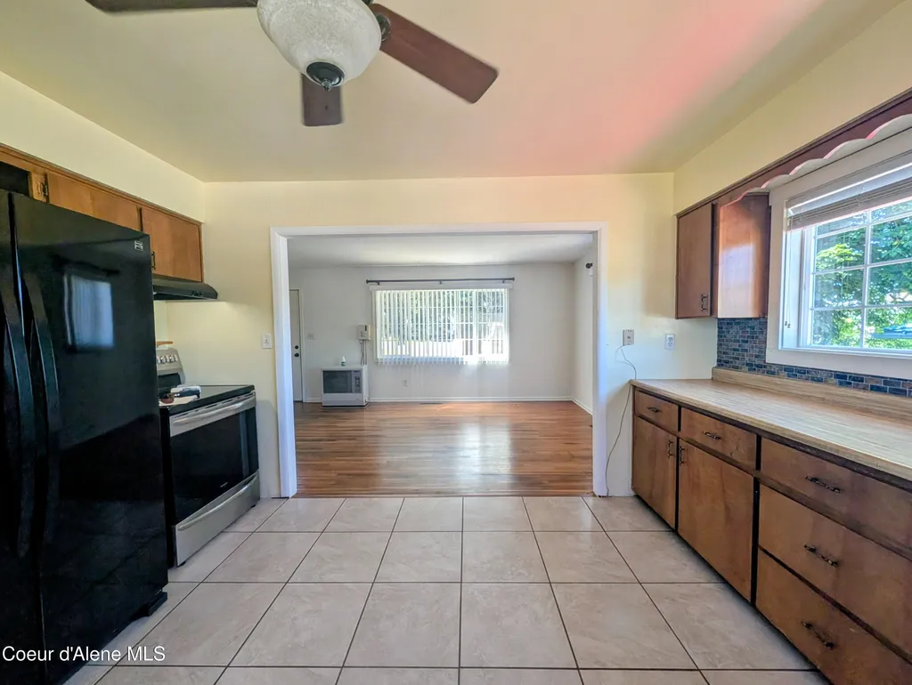 1032 S 3rd Street St. Maries ID 83861