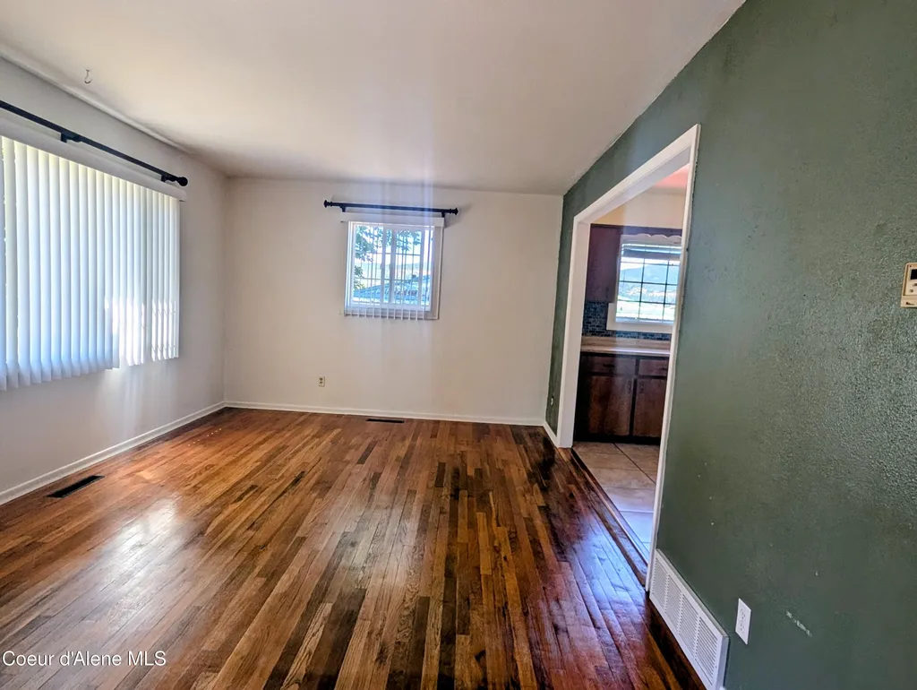 1032 S 3rd Street St. Maries ID 83861