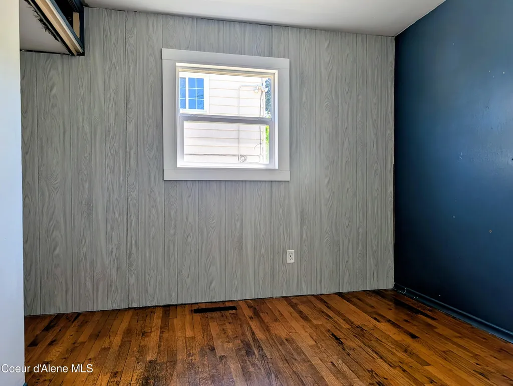 1032 S 3rd Street St. Maries ID 83861