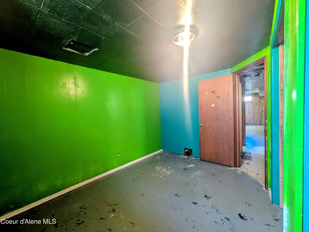 1032 S 3rd Street St. Maries ID 83861