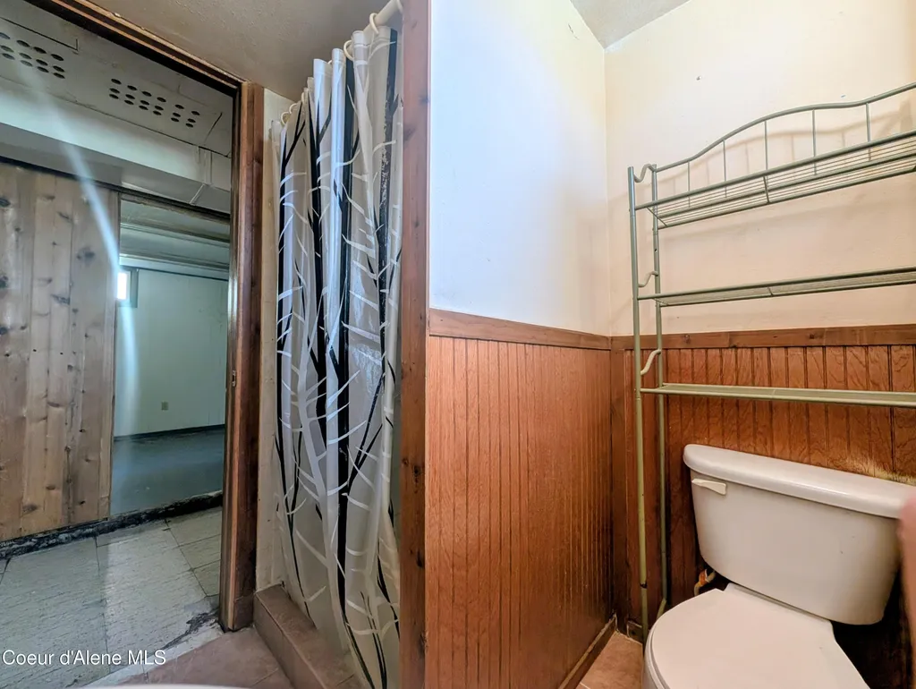 1032 S 3rd Street St. Maries ID 83861