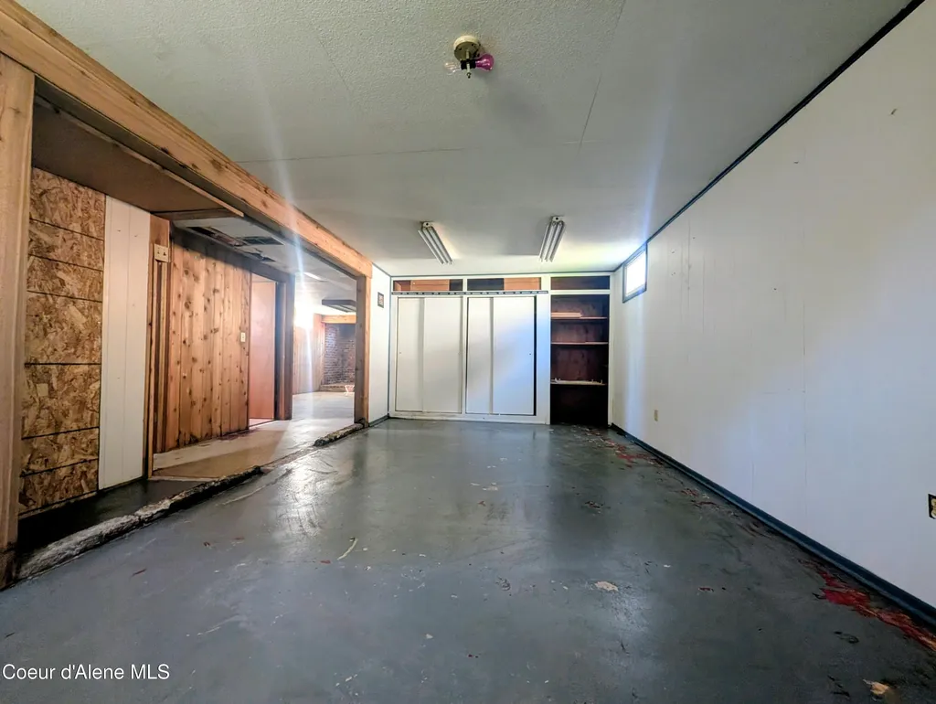 1032 S 3rd Street St. Maries ID 83861
