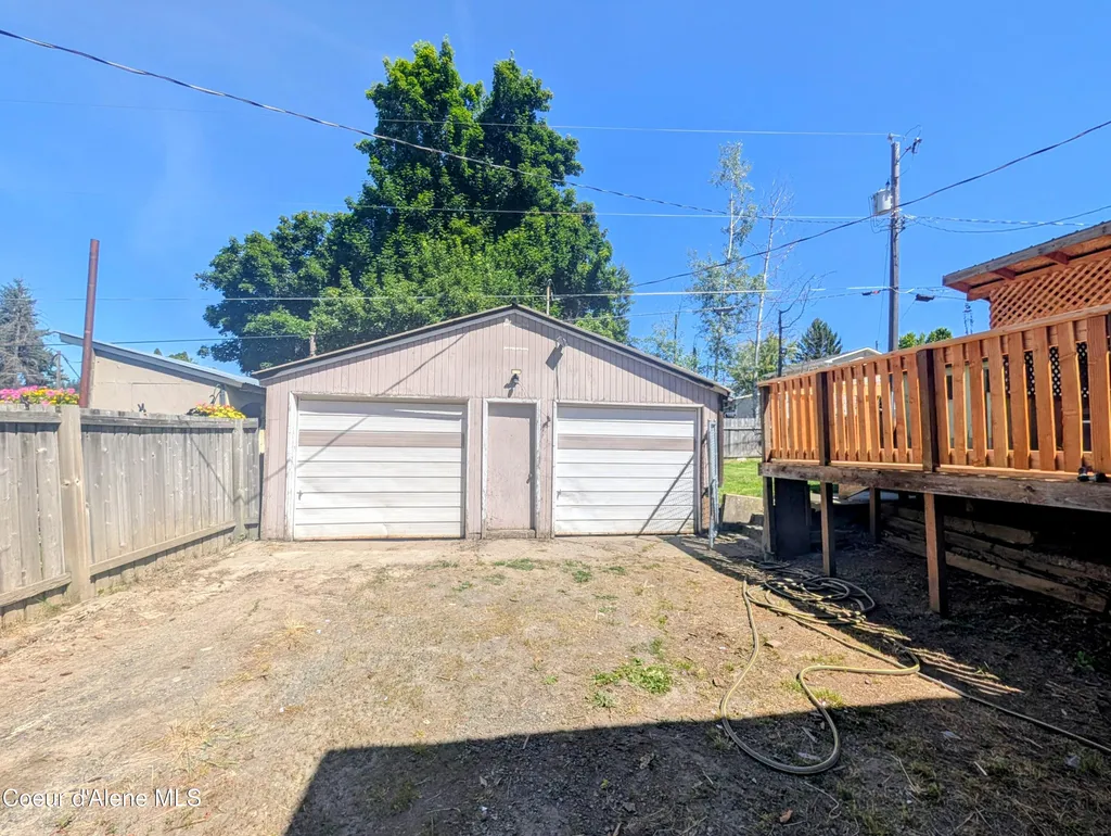 1032 S 3rd Street St. Maries ID 83861