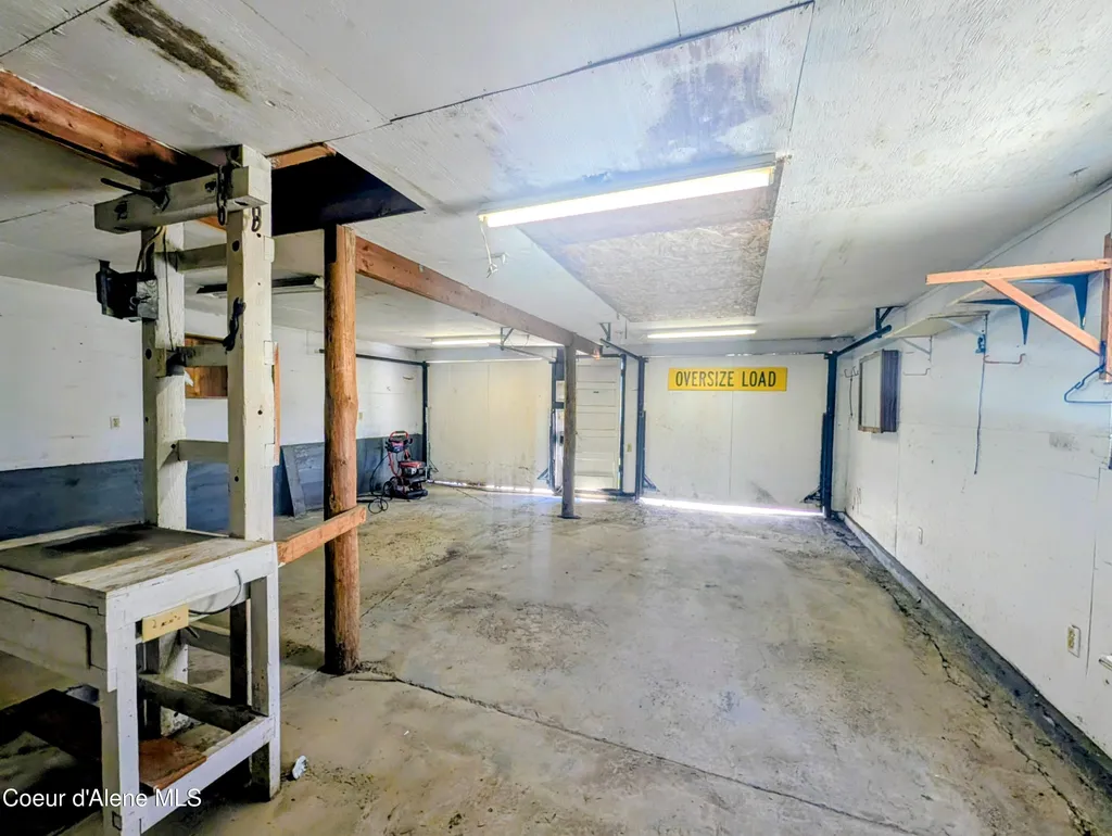1032 S 3rd Street St. Maries ID 83861