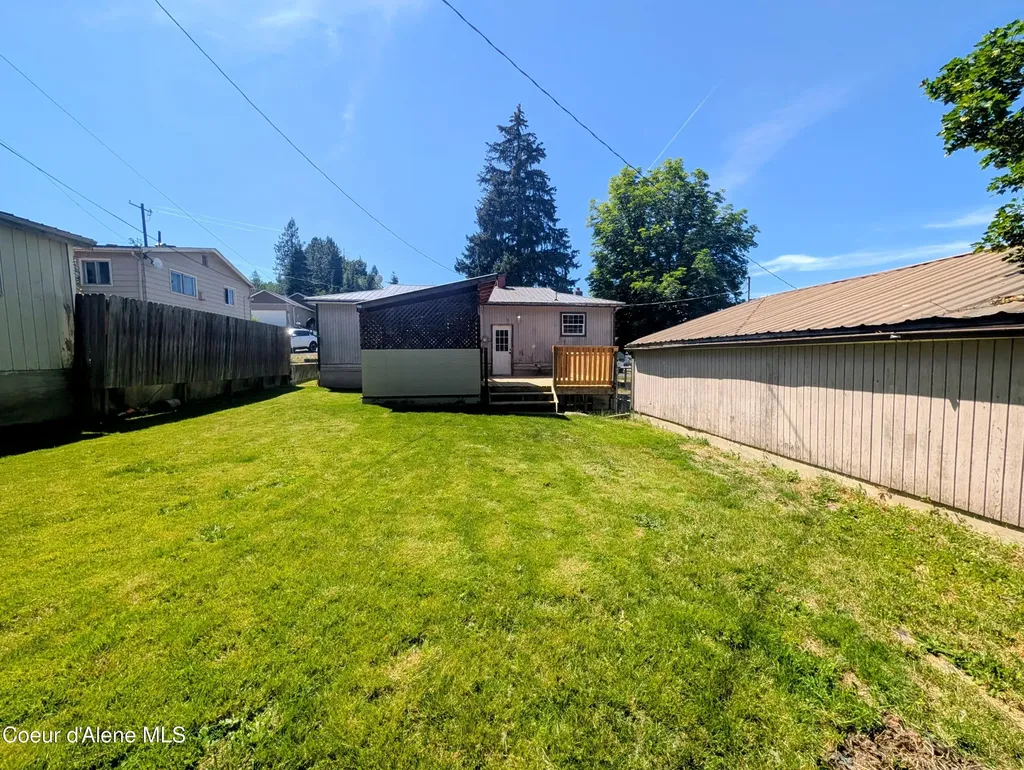 1032 S 3rd Street St. Maries ID 83861