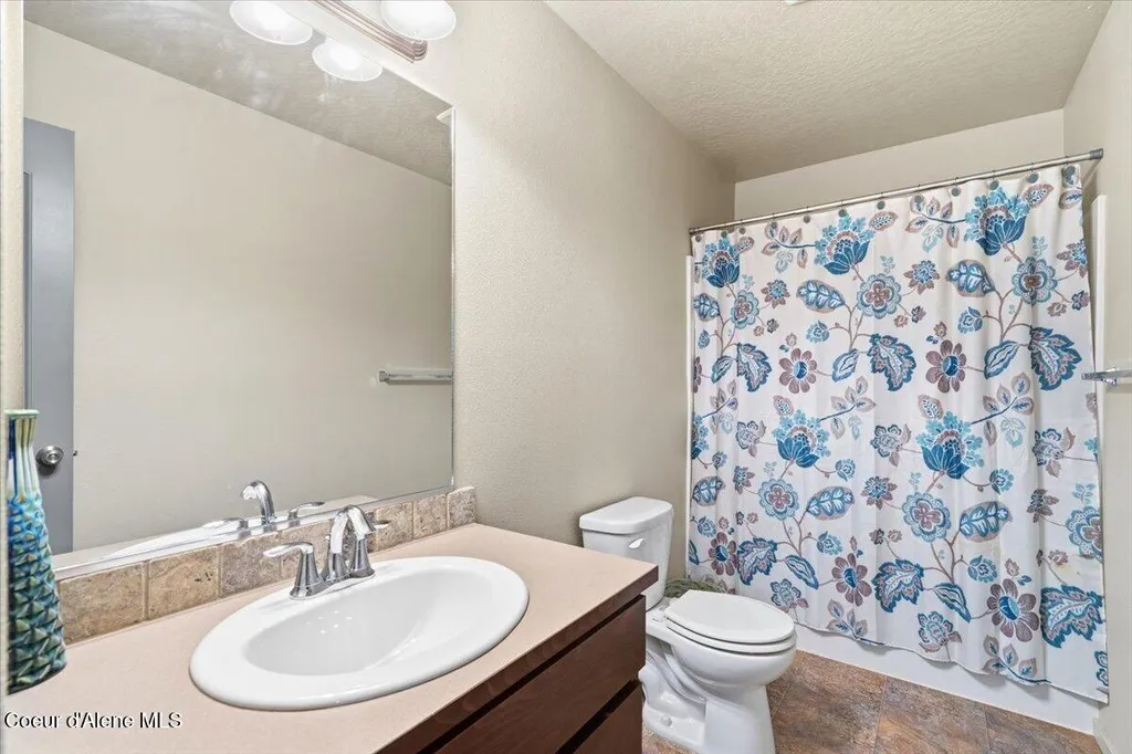 2111 W Calawah Avenue Post Falls ID 83854