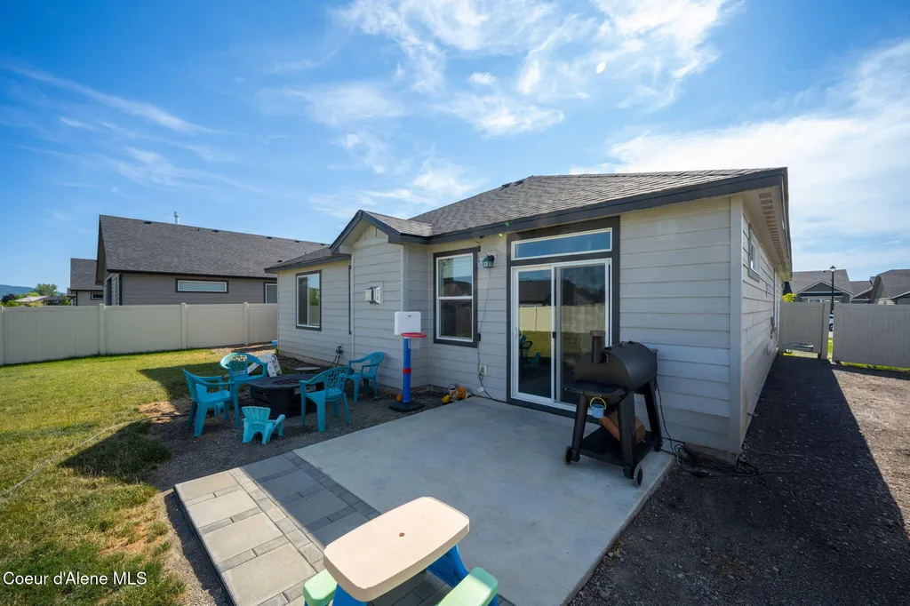 4249 N May Ella Loop Post Falls ID 83854