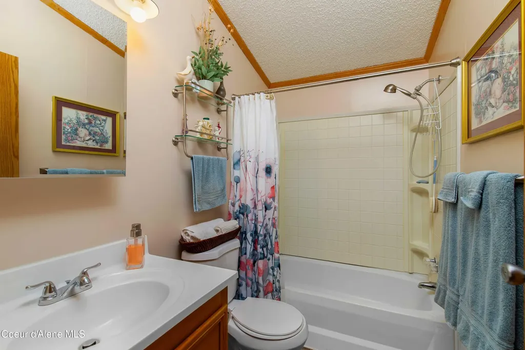 469010 Highway 95, Sagle ID 83860