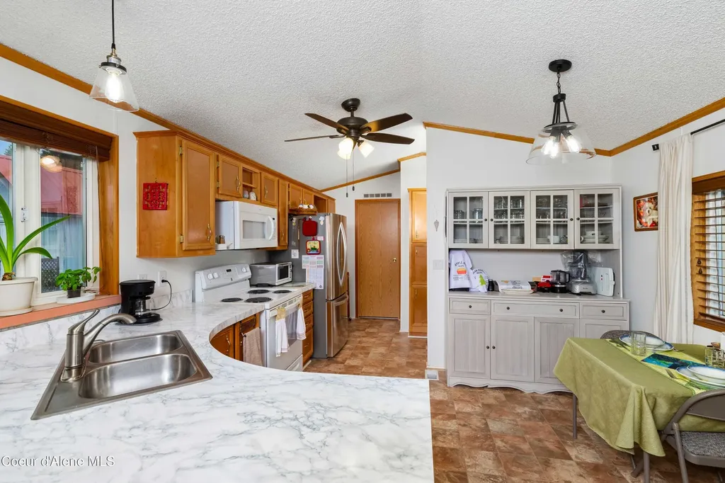 469010 Highway 95, Sagle ID 83860
