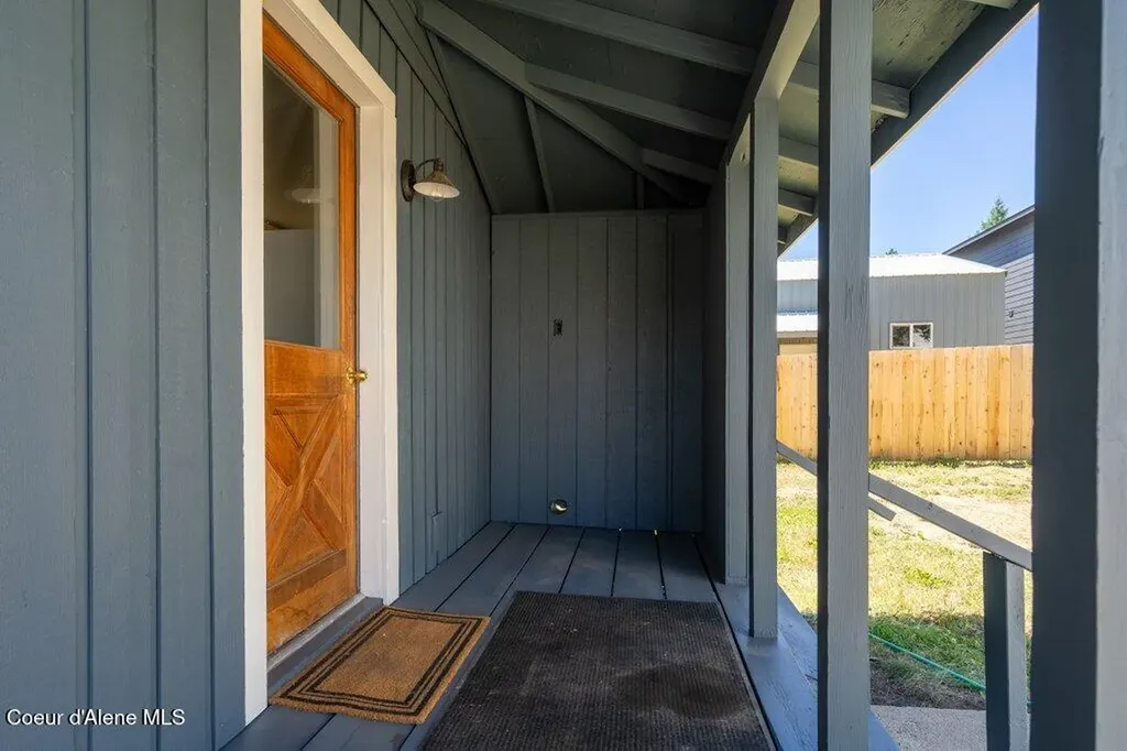 99 E Lincoln Avenue Priest River ID 83856