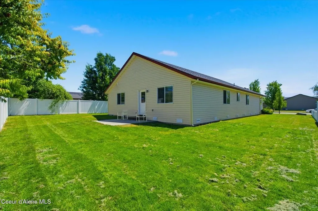3519 W Accipter Drive Coeur D'alene ID 83815