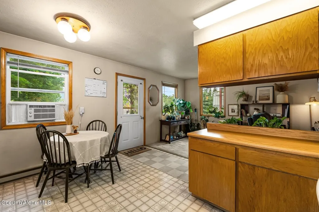 353 E Beardmore Avenue Priest River ID 83856