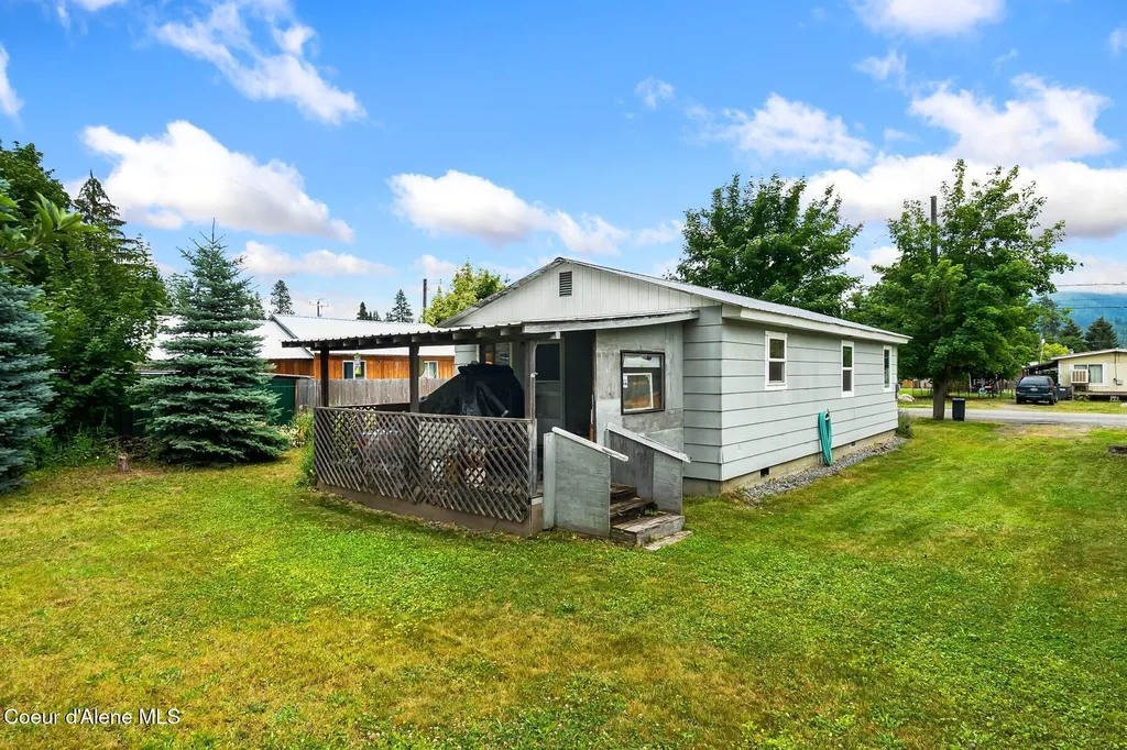 353 E Beardmore Avenue Priest River ID 83856