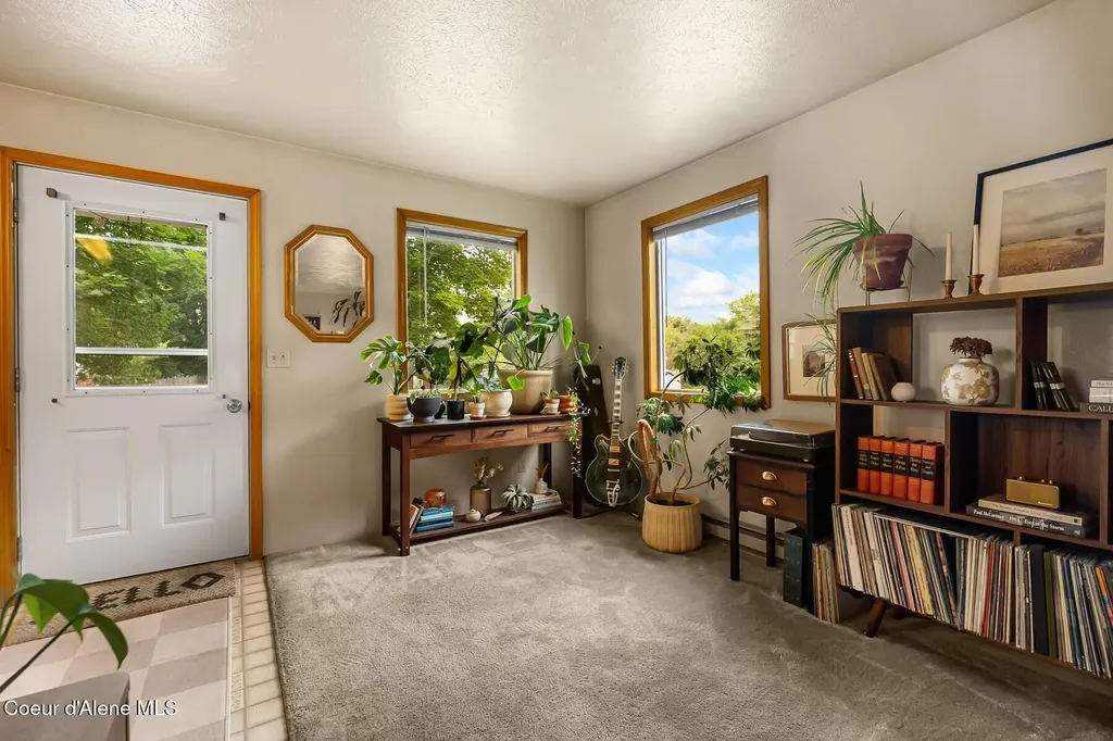 353 E Beardmore Avenue Priest River ID 83856