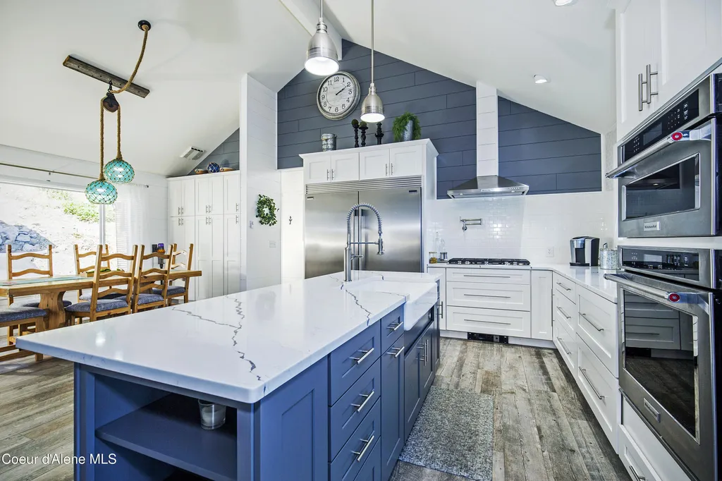 100 Grandview Lane Bayview ID 83803