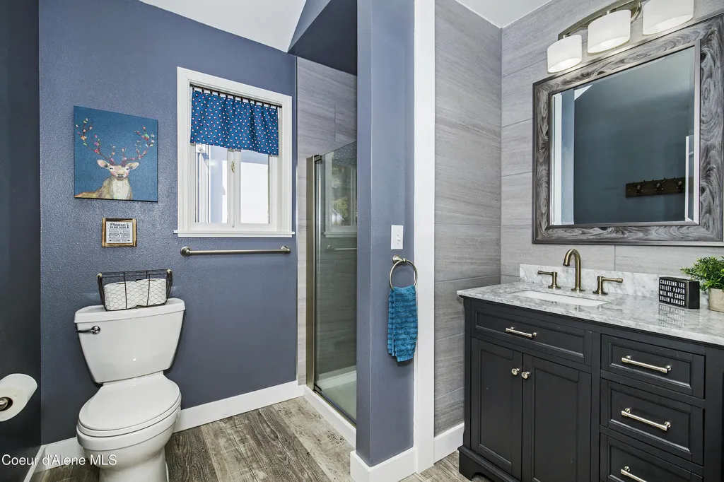 100 Grandview Lane Bayview ID 83803