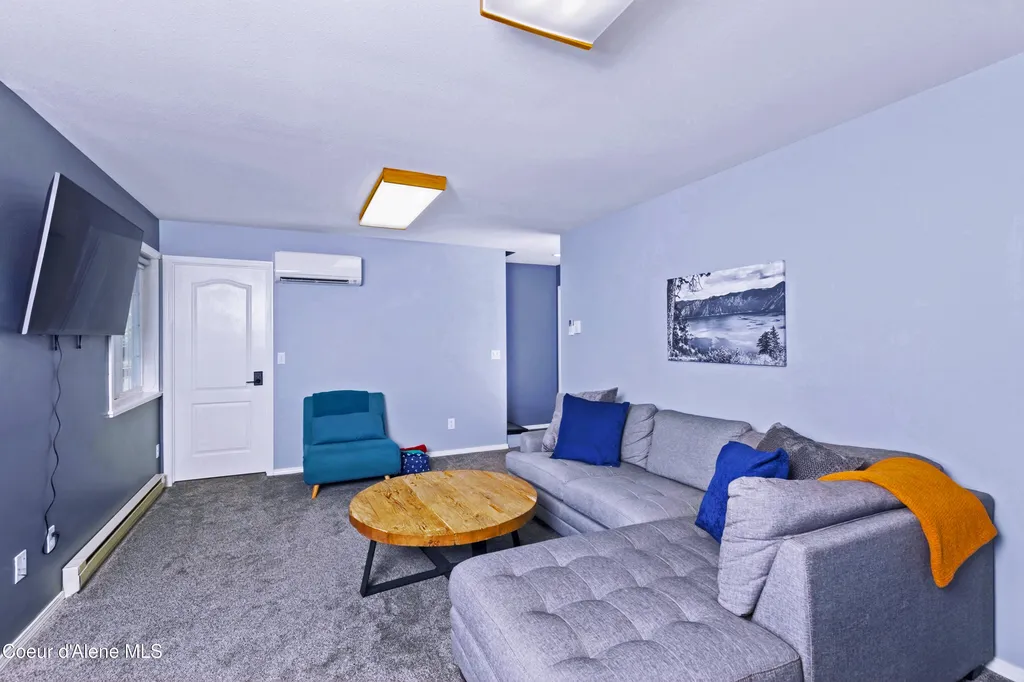 100 Grandview Lane Bayview ID 83803