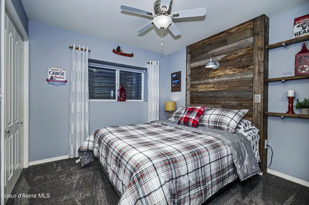 100 Grandview Lane Bayview ID 83803